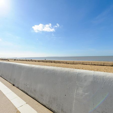 Appartement T2 A 50M De La Plage, Balcon, Wifi, Tout Confort, 4 Pers, Chatelaillon-Plage - Fr-1-535-9 Exteriör bild